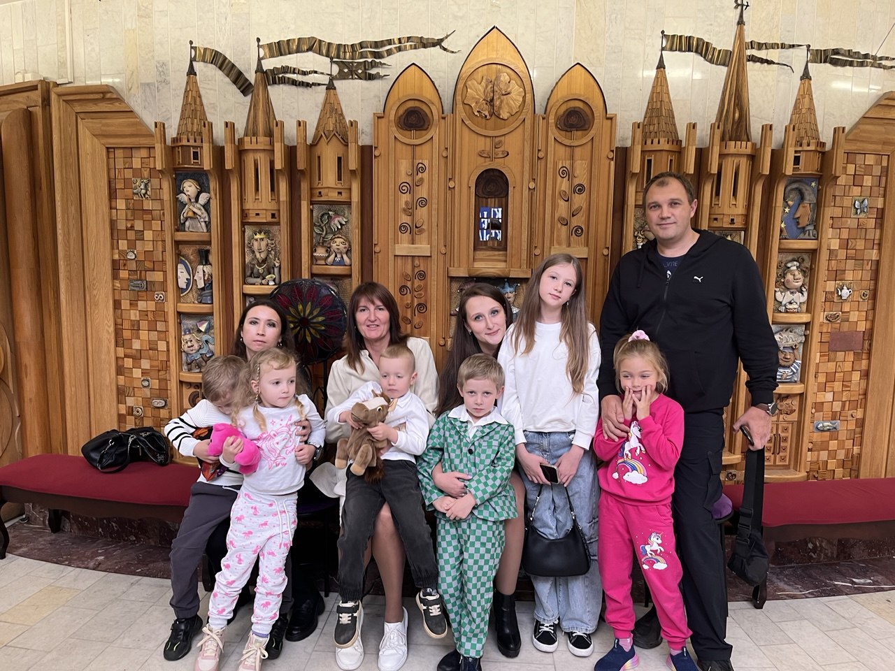 Сотрудники МТУ Ространснадзора по СФО и их дети окунулись в мир сказки: яркий выходной с «Буратино»